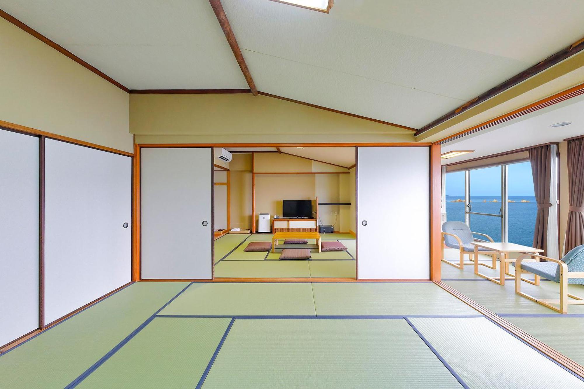 Готель Ooedo Onsen Monogatari Nanki Кусімото Екстер'єр фото